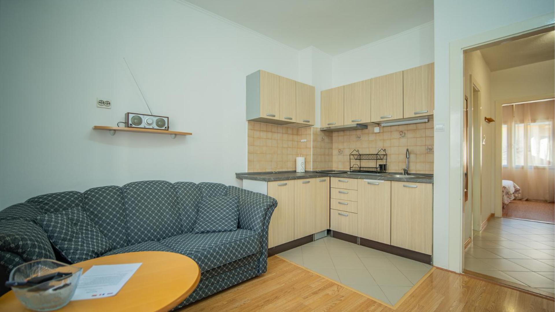 Apartmani Ana Tivat Exterior photo